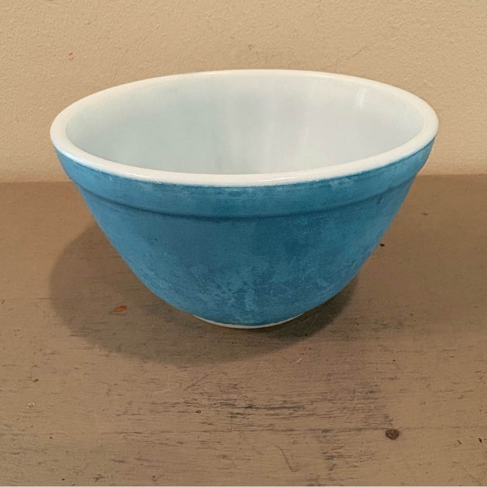 VTG Pyrex #401 Primary Blue Small Mixing Bowl